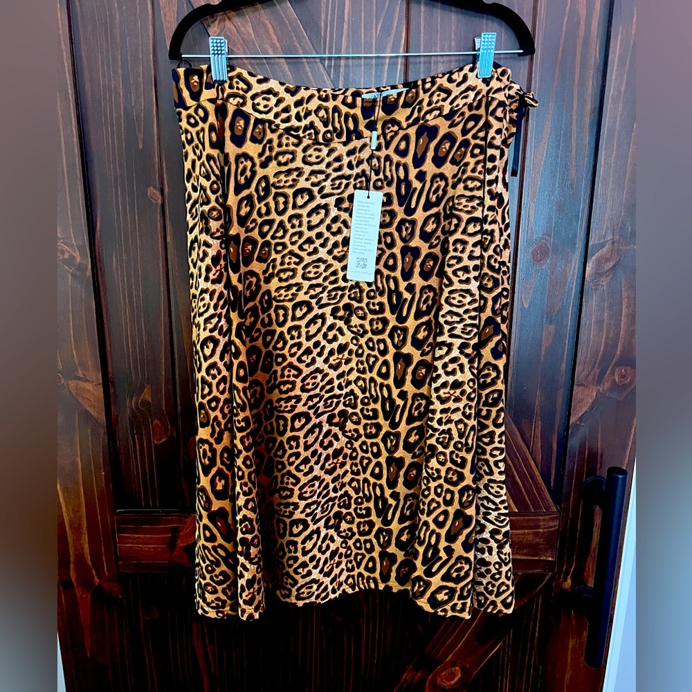 Women’s leopard mid-length skirt, XXL, polyester, brand new with tags